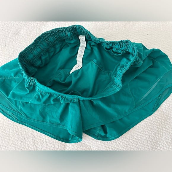 Lululemon Women’s Shorts- Size 8 Tall - Picture 6 of 9